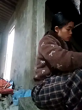 Snapshot of mon-monk chatting on December 14, 12:39 am mon-monk online show from December 14, 12:39 am