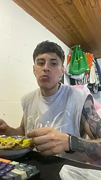 Snapshot of JhonCas44 chatting on December 14, 4:34 pm JhonCas44 online show from December 14, 4:34 pm