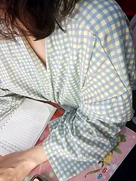 Alone nothing online show from January 8, 2:23 pm