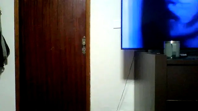 laysfregd2025 online show from December 17, 2:49 am