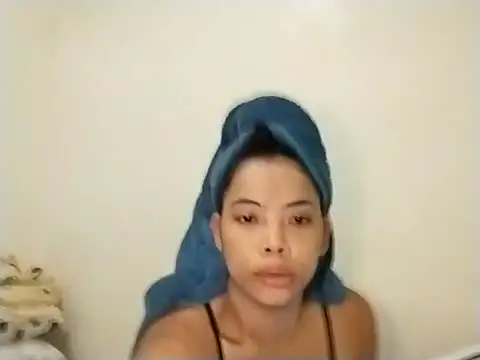 Cinpussie89 online show from February 18, 7:17 am