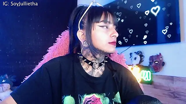 Julls420  online show from February 6, 4:41 am