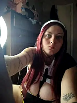 SpiderRose online show from April 4, 5:52 pm