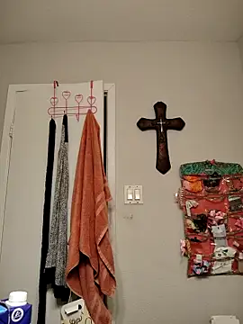 SpiderRose online show from December 20, 9:28 pm