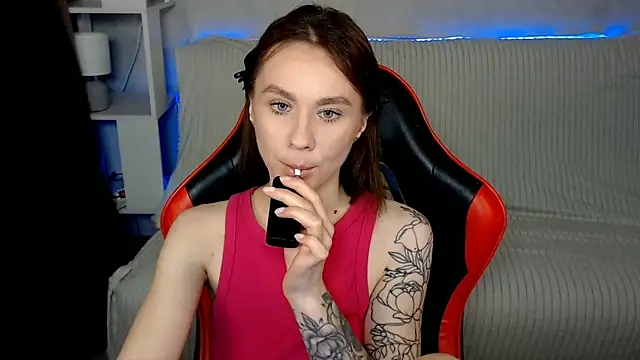 MiaBun1 online show from January 9, 12:45 pm