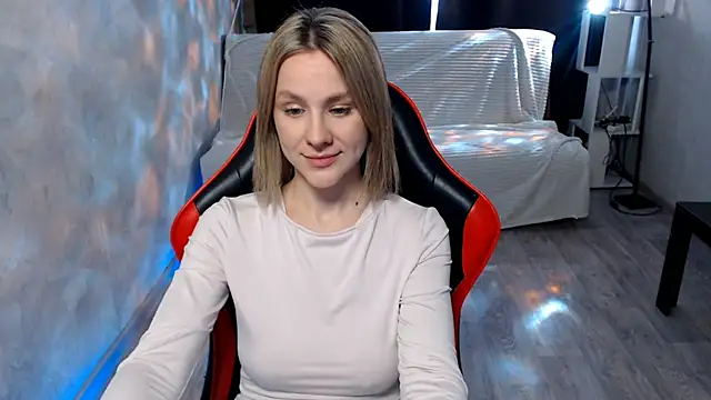 MiaBun1 online show from March 2, 5:08 am