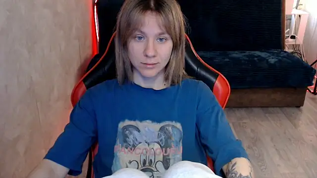 MiaBun1 online show from June 5, 3:00 am