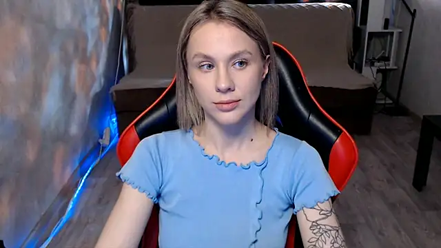 MiaBun1 online show from March 7, 1:16 pm