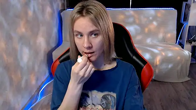 MiaBun1 online show from April 10, 3:46 am