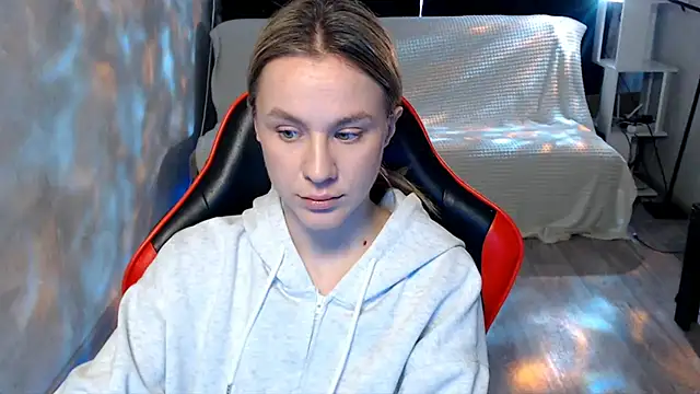 MiaBun1 online show from March 16, 3:47 am