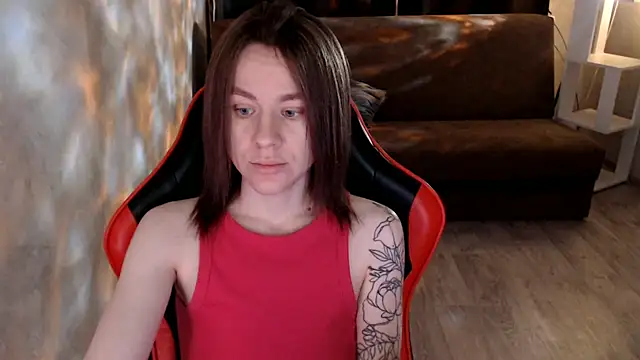 Snapshot of MiaBun1 chatting on December 15, 3:56 am MiaBun1 online show from December 15, 3:56 am