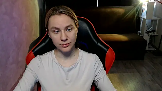 MiaBun1 online show from April 6, 2:51 am