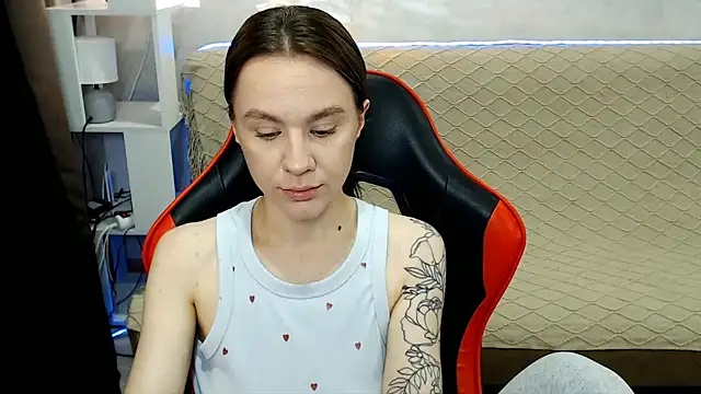 MiaBun1 online show from January 13, 3:21 am