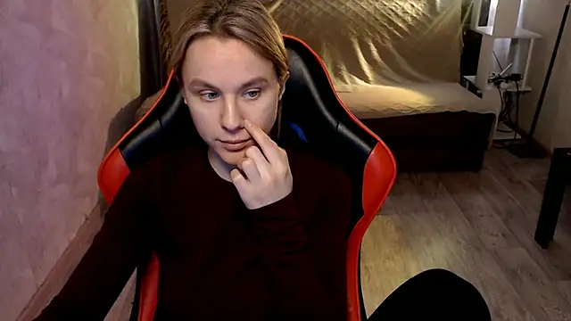 MiaBun1 online show from April 5, 6:31 am