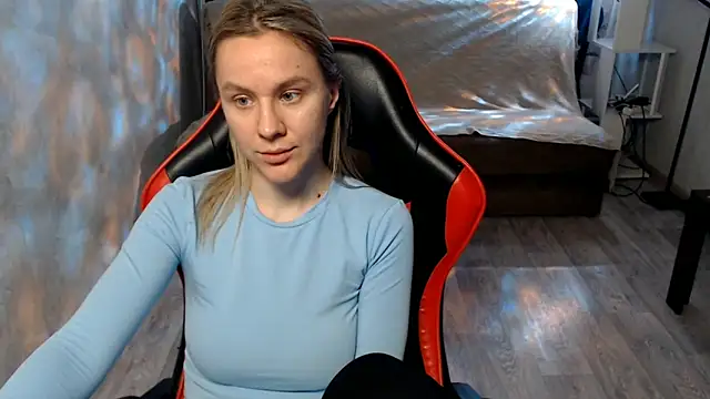 MiaBun1 online show from April 2, 4:08 am