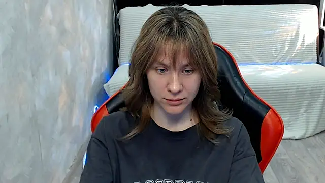 MiaBun1 online show from May 18, 3:28 am