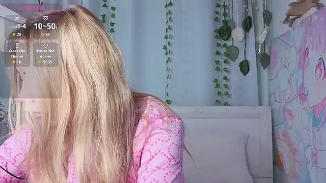 Snapshot of kaity_berry chatting on February 28, 8:14 am kaity berry online show from February 28, 8:14 am