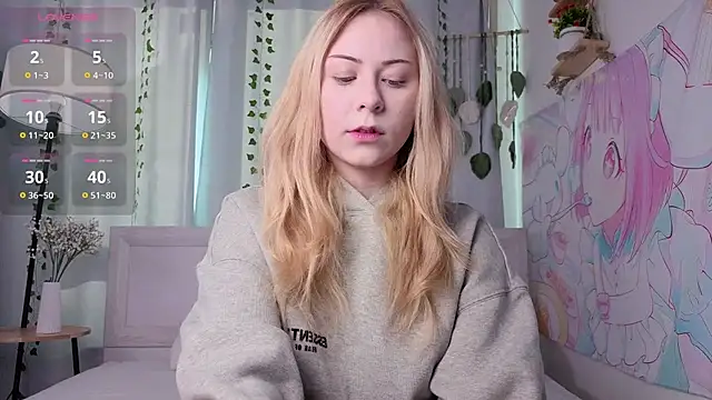 Snapshot of kaity_berry chatting on February 18, 8:22 am kaity berry online show from February 18, 8:22 am