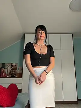 CherryCherry03 online show from February 13, 9:31 am