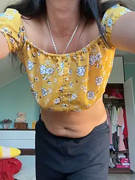 CherryCherry03 online show from May 26, 7:06 am