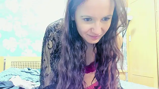 OliviaMuur online show from January 9, 5:03 am