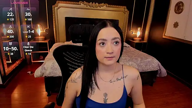 Snapshot of Sabrina_Cutte chatting on June 12, 3:37 am Sabrina Cutte online show from June 12, 3:37 am