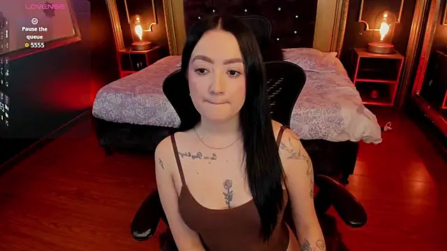 Snapshot of Sabrina_Cutte chatting on May 26, 3:37 am Sabrina Cutte online show from May 26, 3:37 am