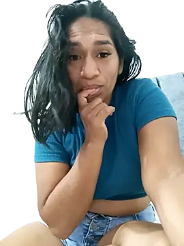 Hoottnini33 online show from December 5, 1:43 pm