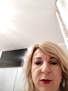 AhlyssaLove1155 online show from March 8, 2:37 am