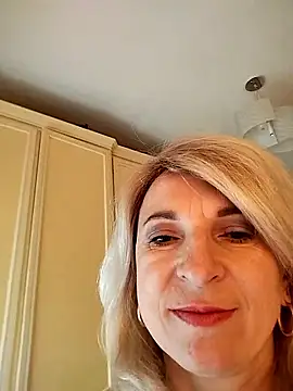 AhlyssaLove1155 online show from January 9, 1:29 pm