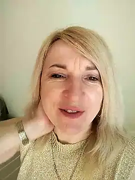 AhlyssaLove1155 online show from April 5, 12:56 pm