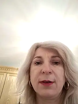 AhlyssaLove1155 online show from February 17, 3:42 pm