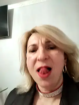 AhlyssaLove1155 online show from January 13, 4:55 pm