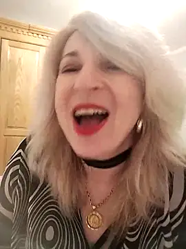 AhlyssaLove1155 online show from February 21, 6:32 pm