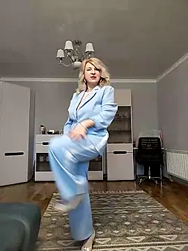 AhlyssaLove1155 online show from March 15, 10:11 am