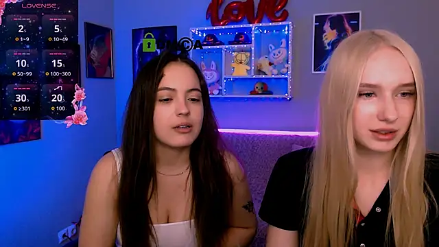 effysosweet online show from March 16, 8:44 pm