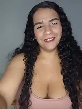 Snapshot of hot_bruntte chatting on July 19, 5:49 am hot bruntte online show from July 19, 5:49 am