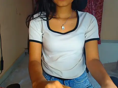 Snapshot of Sexy_Sanaya2 chatting on February 22, 3:20 am Sexy Sanaya2 online show from February 22, 3:20 am