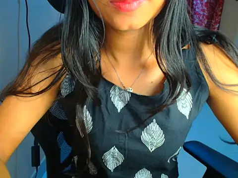 Sexy Sanaya2 online show from March 28, 10:00 pm