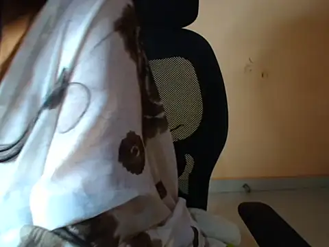 Snapshot of Sexy_Sanaya2 chatting on February 11, 3:39 am Sexy Sanaya2 online show from February 11, 3:39 am