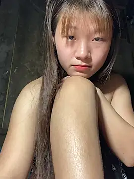 hinata-xx online show from April 13, 11:36 am