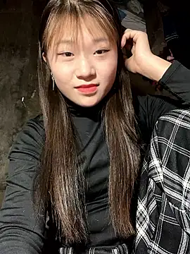 hinata-xx online show from February 19, 9:06 am