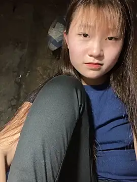 hinata-xx online show from March 26, 7:39 am