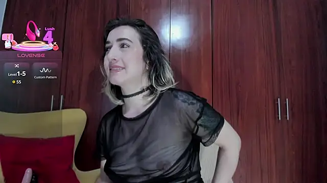 carly grasso online show from October 28, 9:52 am