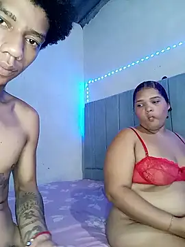 Snapshot of Magicalsex11 chatting on December 19, 2:15 am Magicalsex11 online show from December 19, 2:15 am