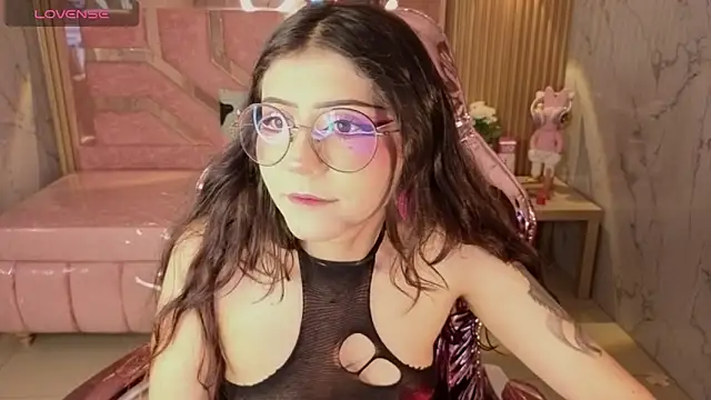 miss devil s online show from April 10, 3:24 am