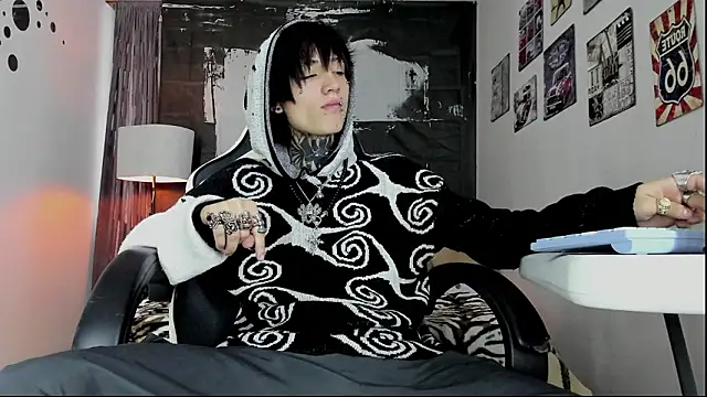 Snapshot of koryu_skull chatting on March 18, 9:59 pm koryu skull online show from March 18, 9:59 pm