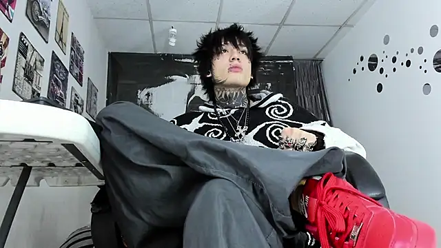 Snapshot of koryu_skull chatting on March 25, 11:47 pm koryu skull online show from March 25, 11:47 pm