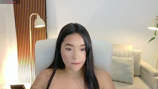 IAM  ZARA online show from May 29, 9:32 pm