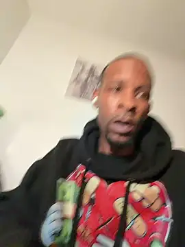 Snapshot of Dreadyyy chatting on December 15, 5:46 am Dreadyyy online show from December 15, 5:46 am